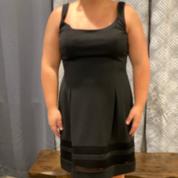 (Sizes 6,10,14) Lauren Ralph Lauren Neoprene Dress - Picture 5 of 13